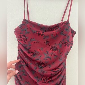 Rachel Roy floral scrunch dress / dark red/dark purple / size medium